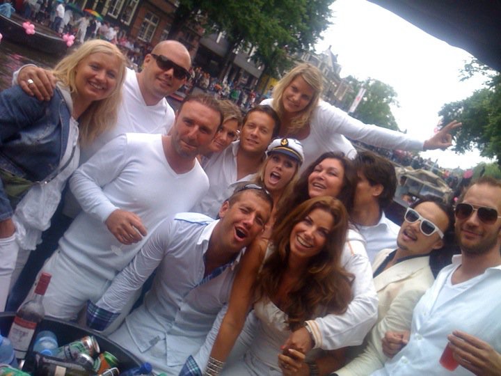 Groepsuitje met privé sloep huren Loosdrecht